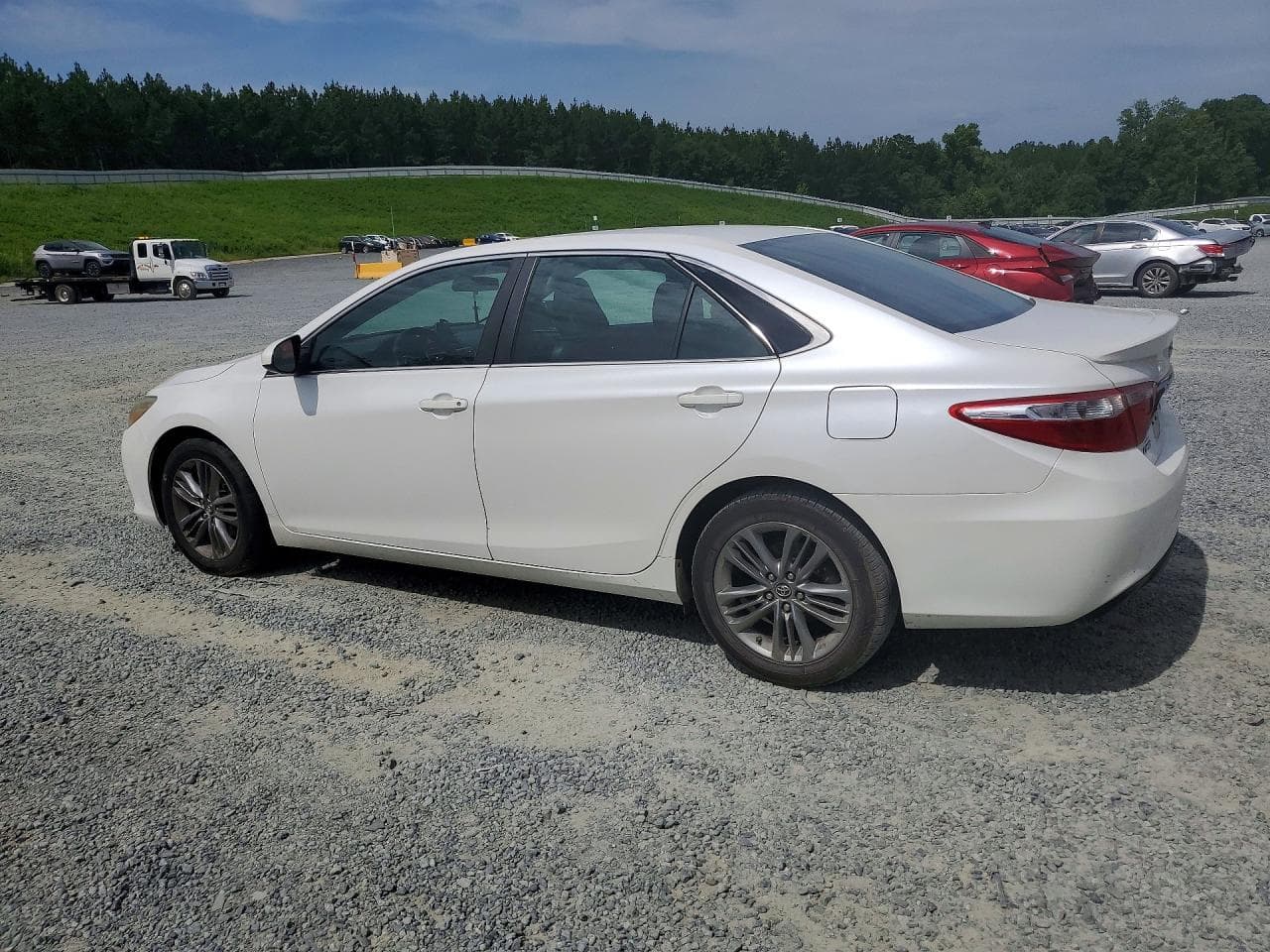 2017 Toyota Camry Se - foto 2