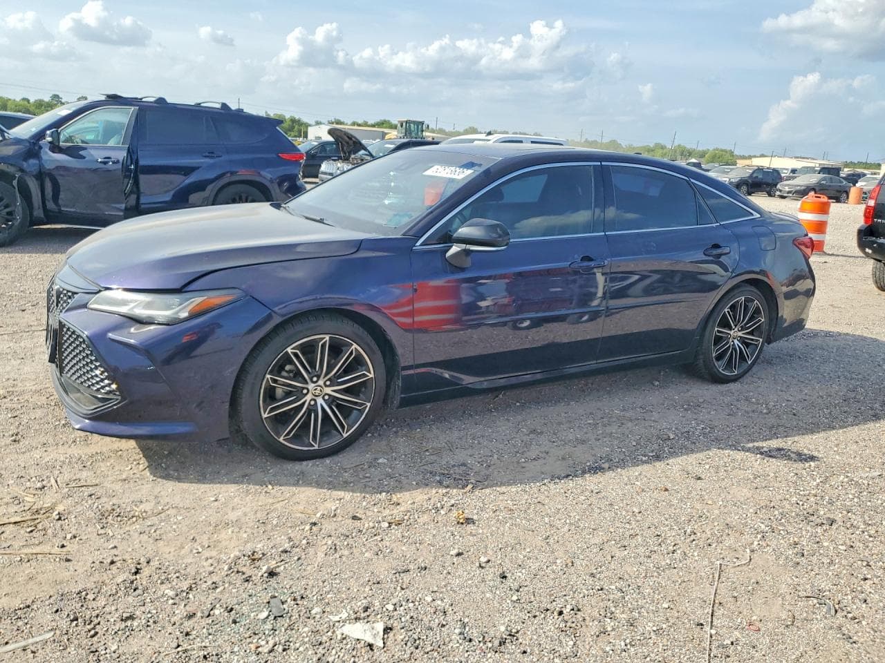Toyota Avalon 2022 z USA