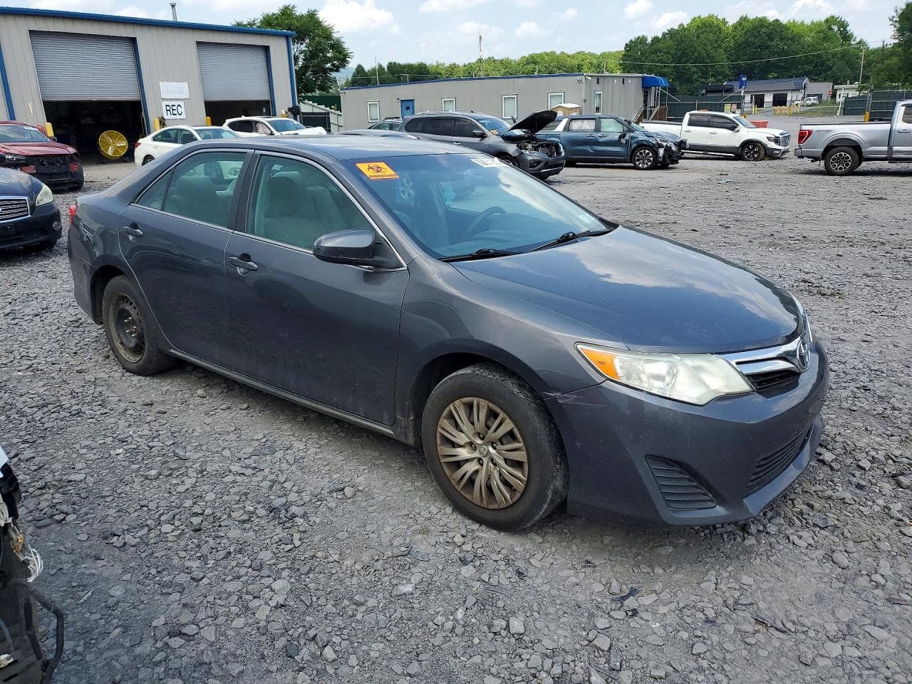 2012 Toyota Camry Le - foto 4