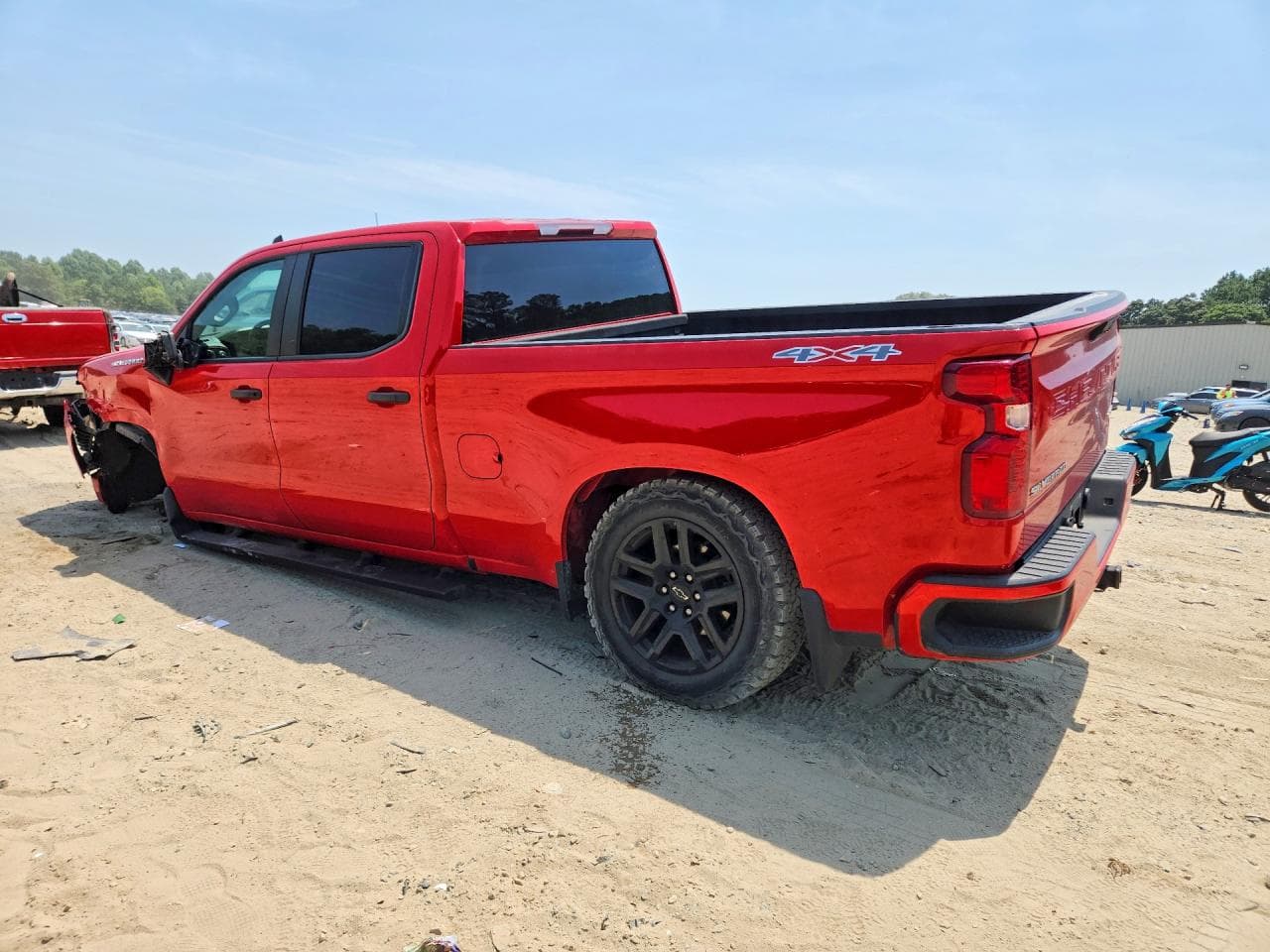 2022 Chevrolet Silverado K1500 Custom - foto 2