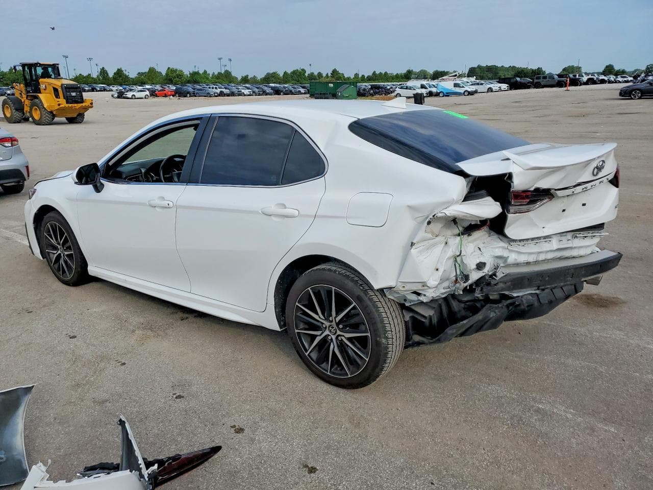 2022 Toyota Camry Se - foto 2