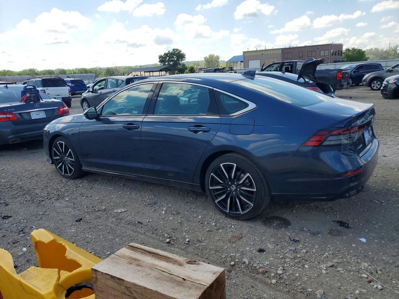2026 Honda Accord Touring Hybrid - foto 2