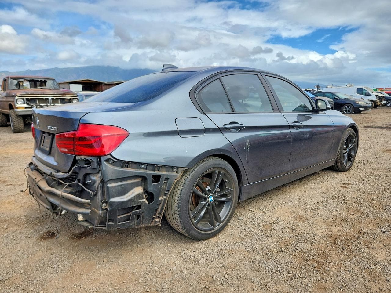 2016 BMW 320 I - foto 3