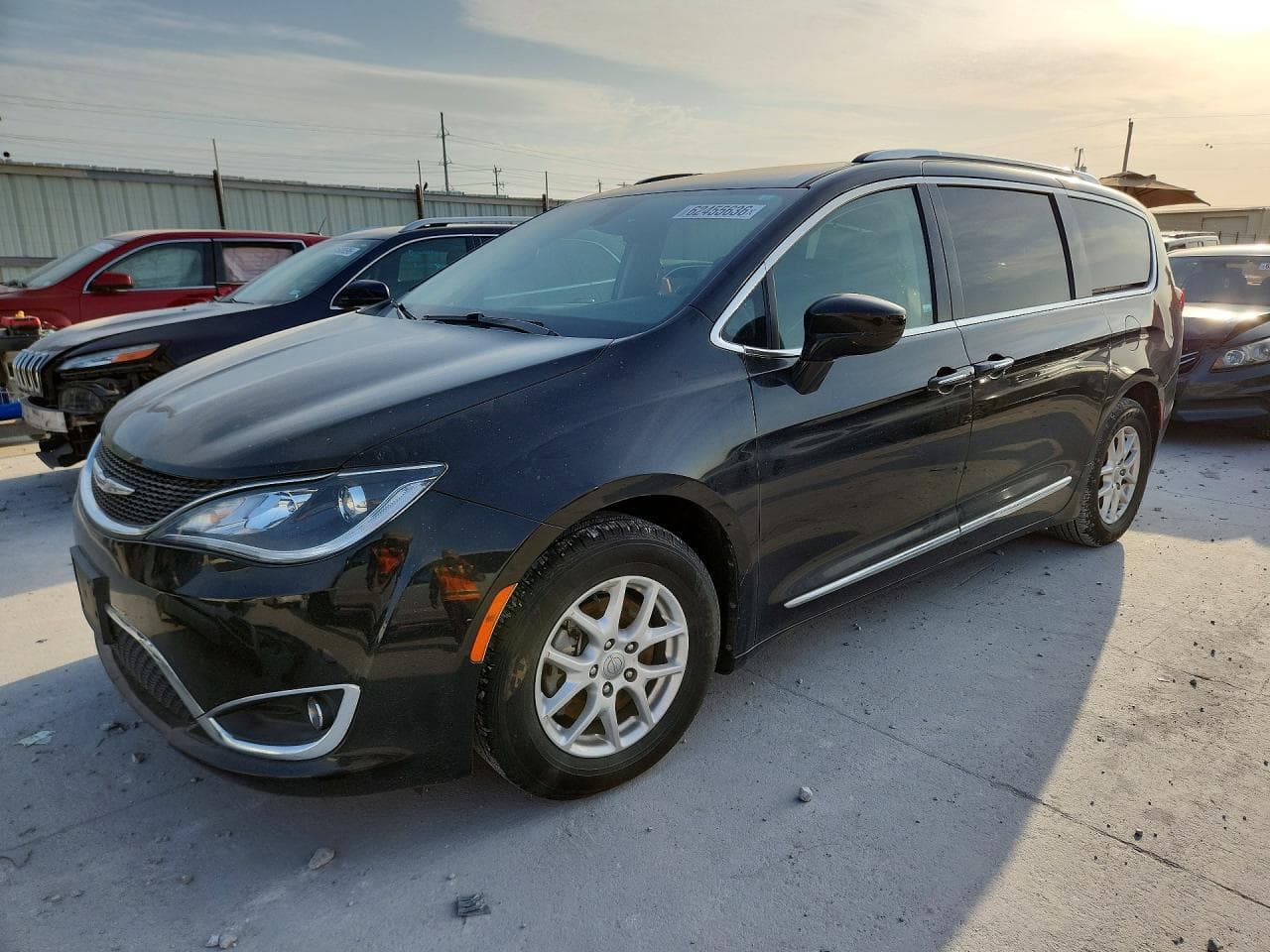 Chrysler Pacifica 2020 z USA