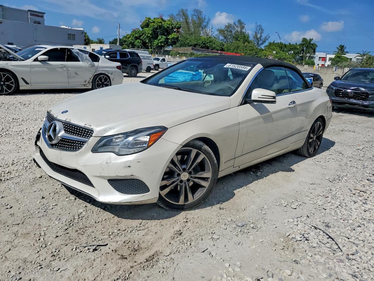 Mercedes-Benz E-klasse 2014 z USA