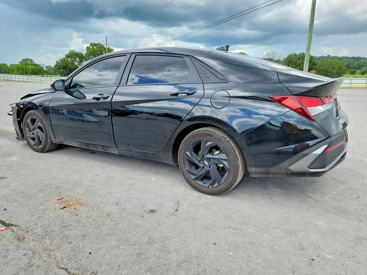2026 Hyundai Elantra Sel Sport - foto 2