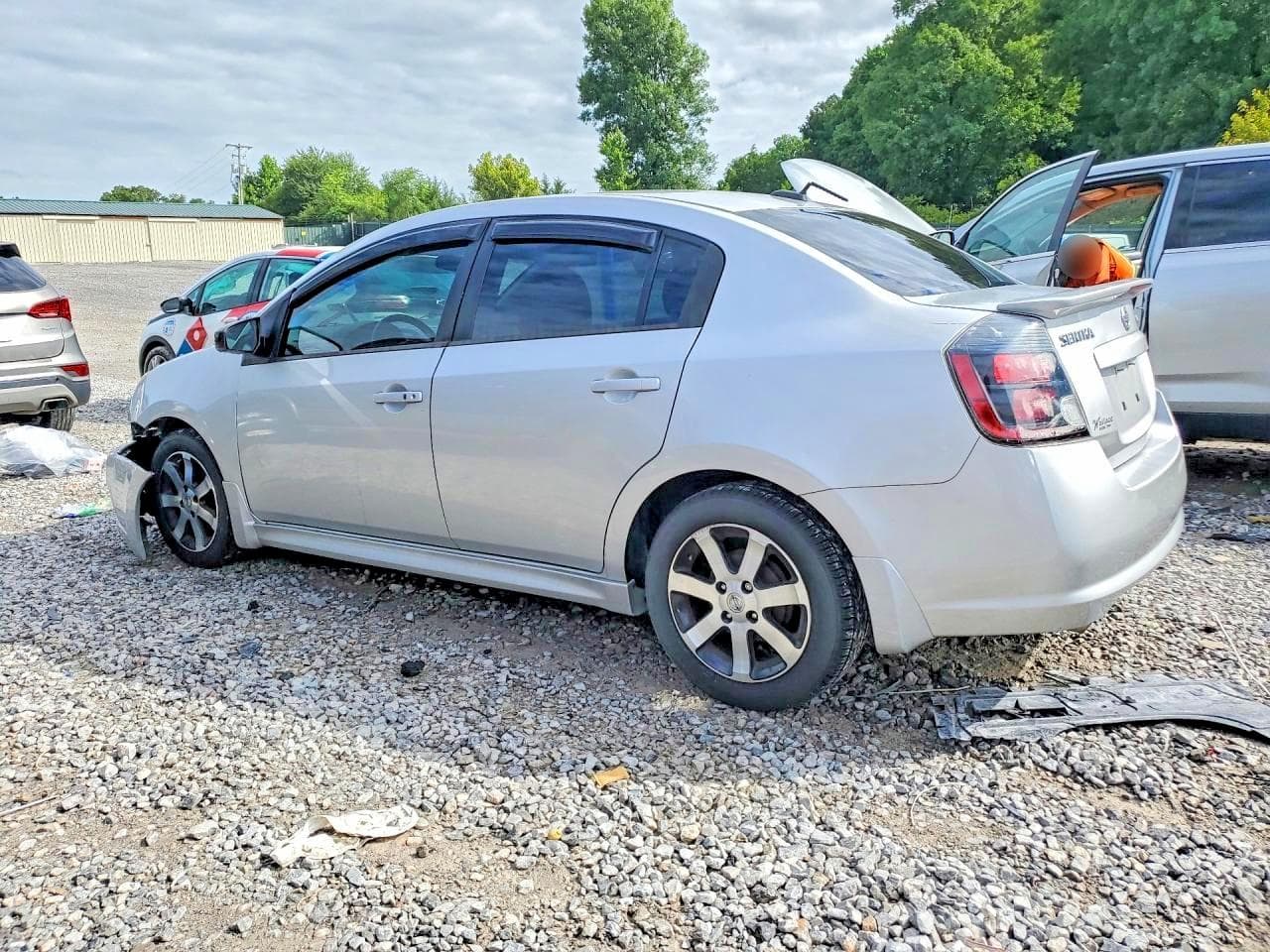 2012 Nissan Sentra - foto 2