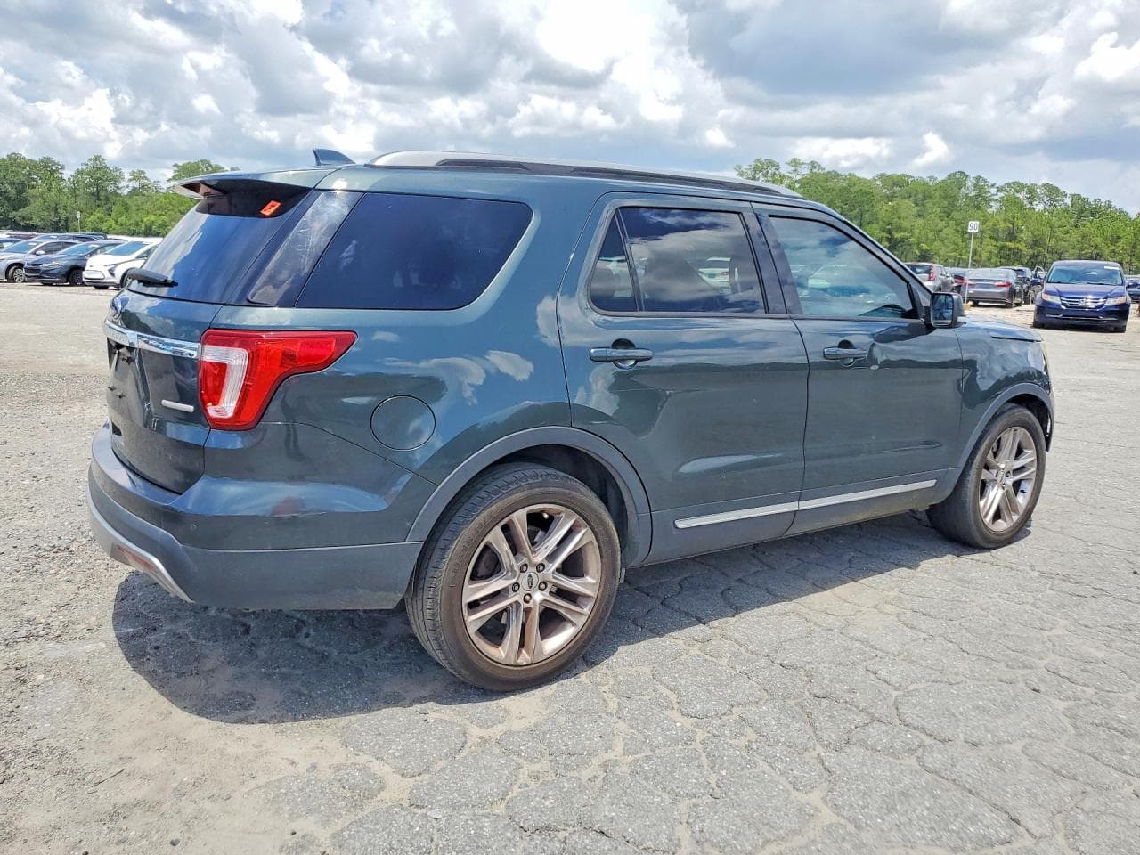 2016 Ford Explorer Xlt - foto 3