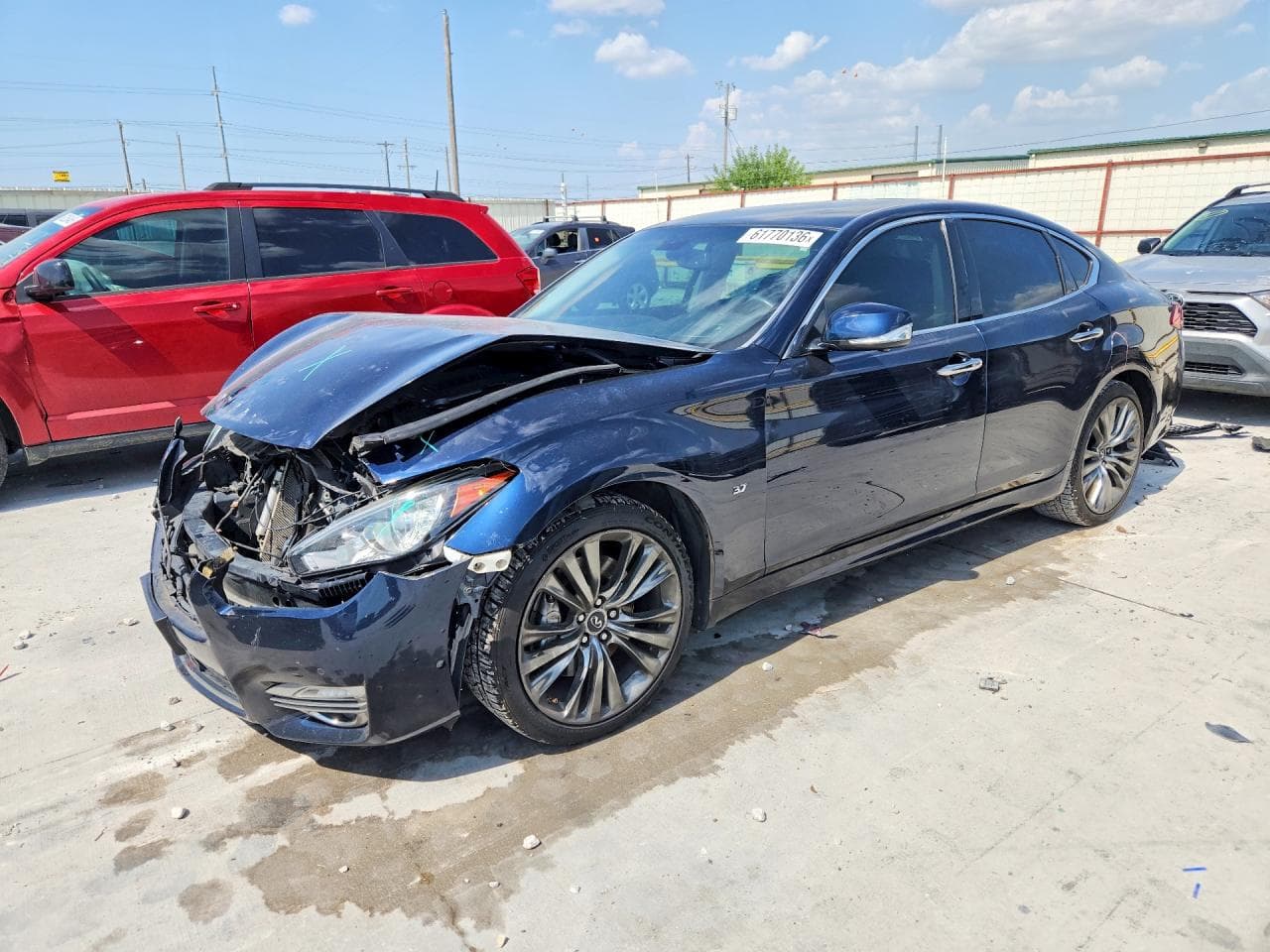 Infiniti Q70 2019 z USA