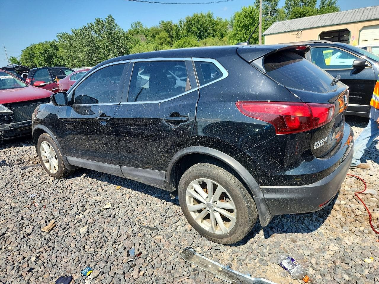 2017 Nissan Rogue Sport S - foto 2