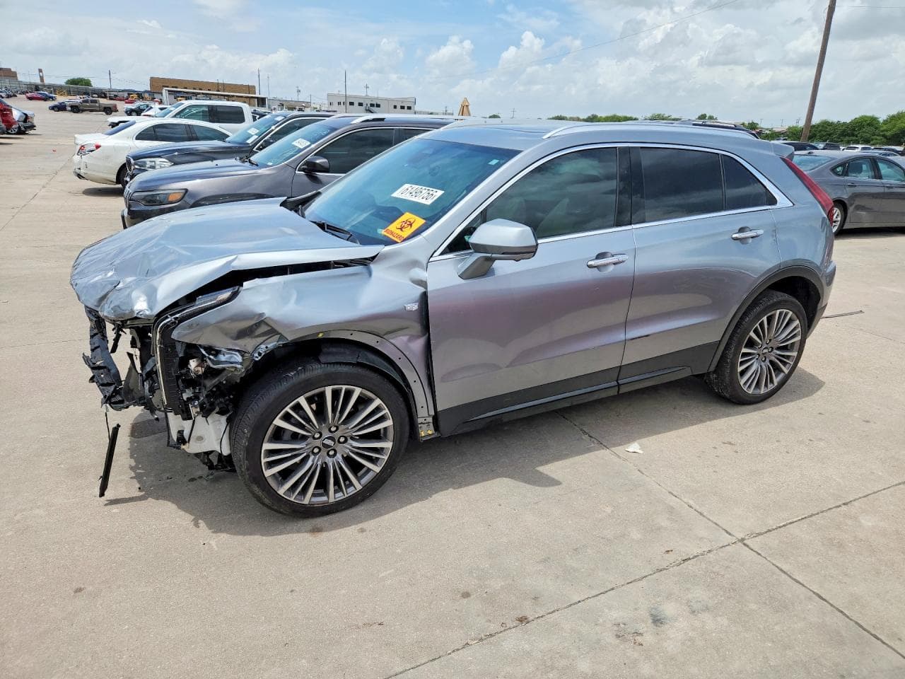 Cadillac XT4 2025 z USA
