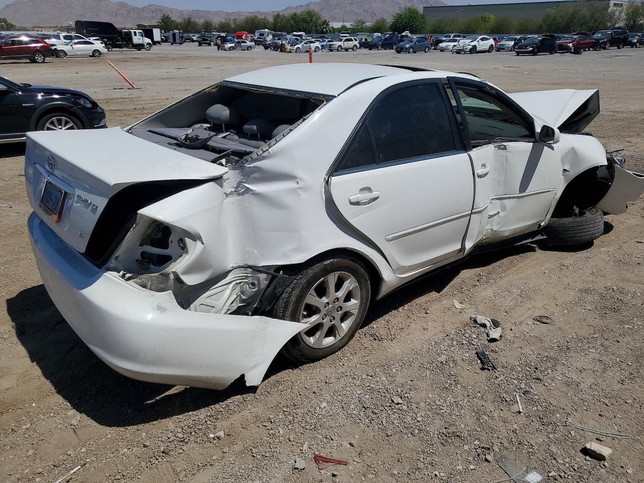 2005 Toyota Camry Le - foto 3