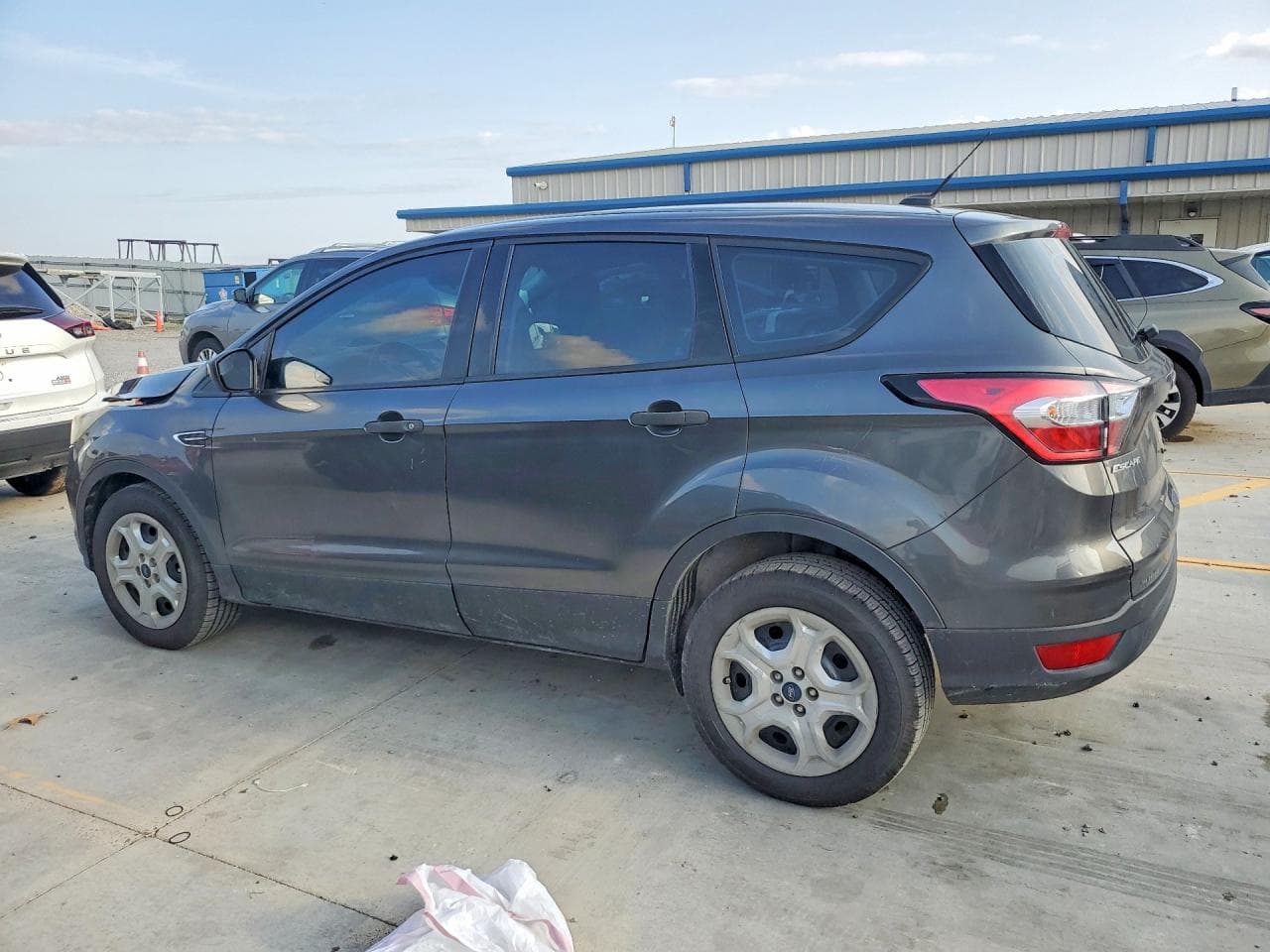 2018 Ford Escape S - foto 2