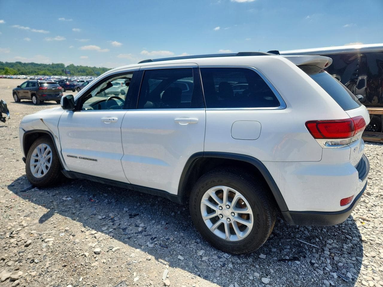 2021 Jeep Grand Cherokee Laredo - foto 2
