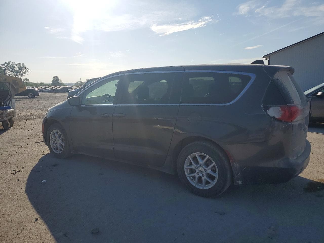 2022 Chrysler Voyager Lx - foto 2
