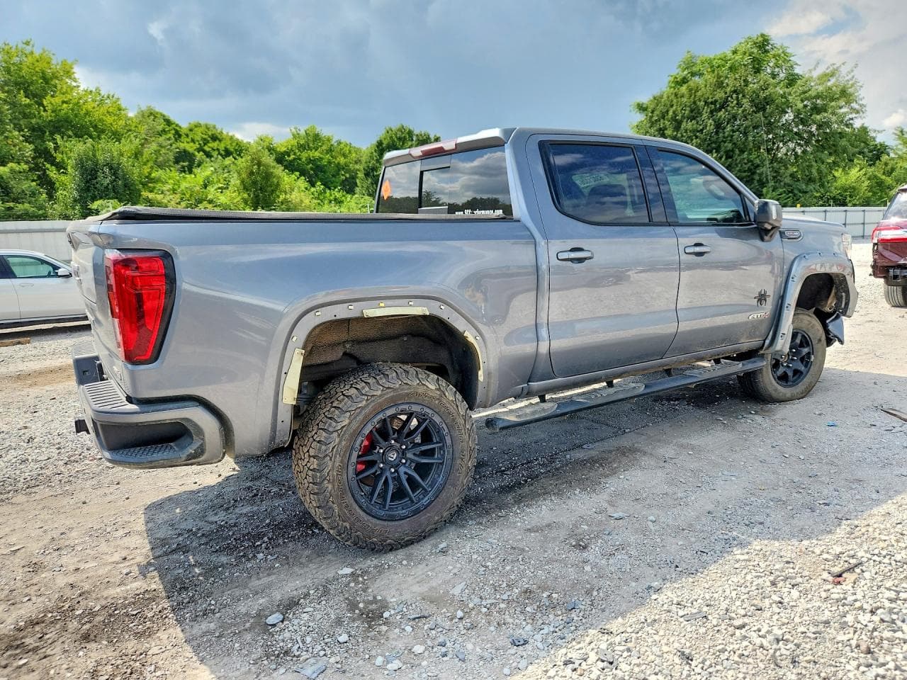 2021 GMC Sierra K1500 At4 - foto 3