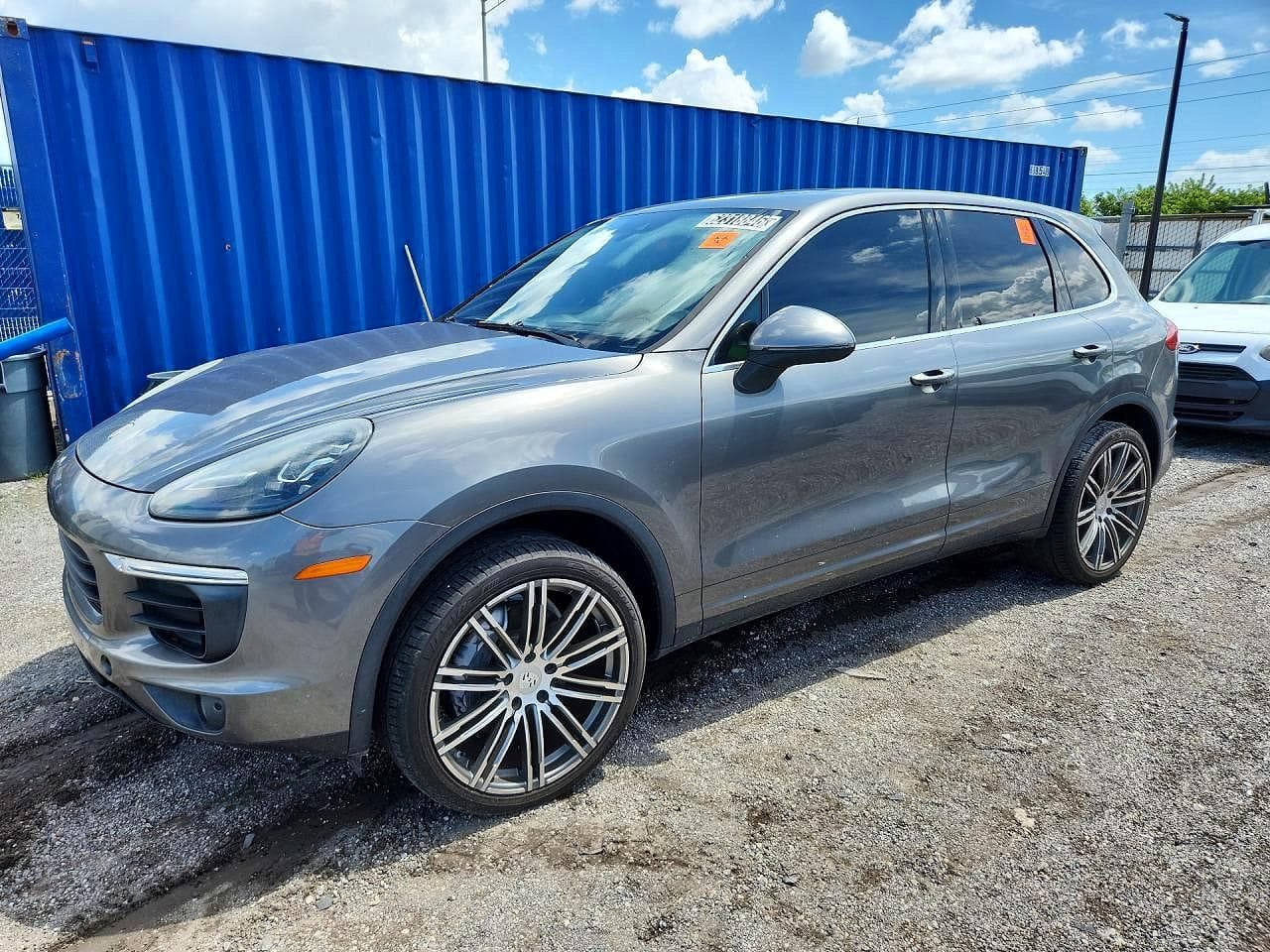 Porsche Cayenne 2016 z USA