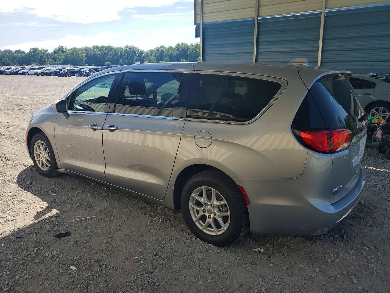2020 Chrysler Pacifica Touring - foto 2