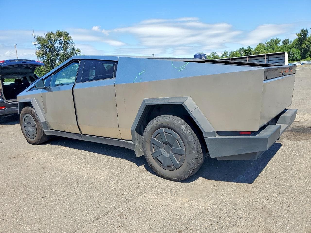 2025 Tesla Cybertruck - foto 2