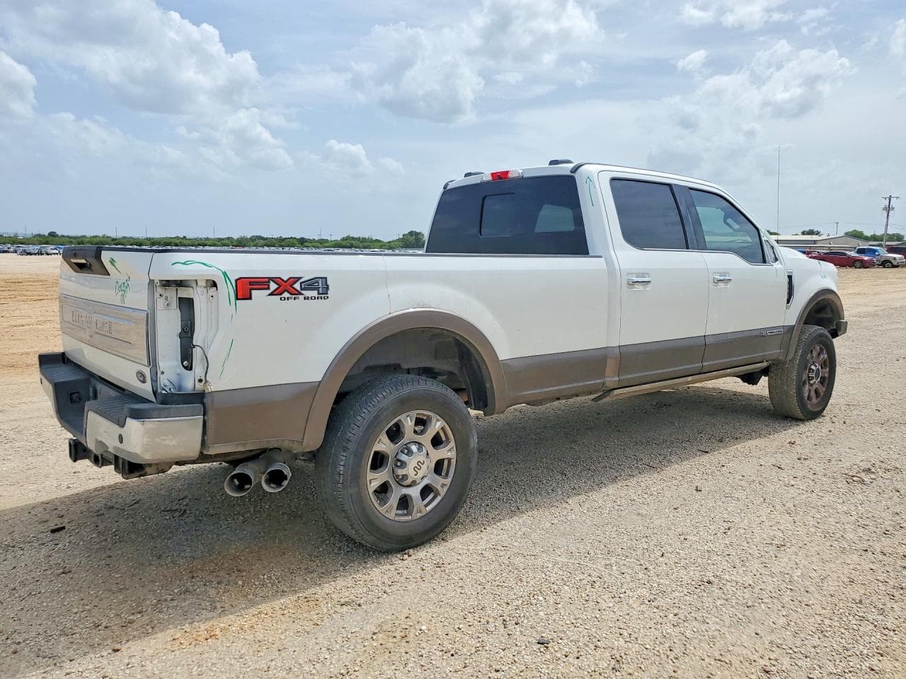 2020 Ford F350 Super Duty - foto 3