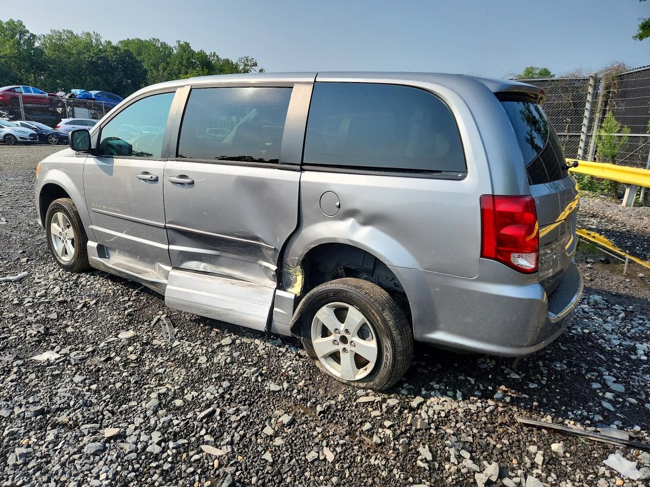 2016 Dodge Grand Caravan Se - foto 2