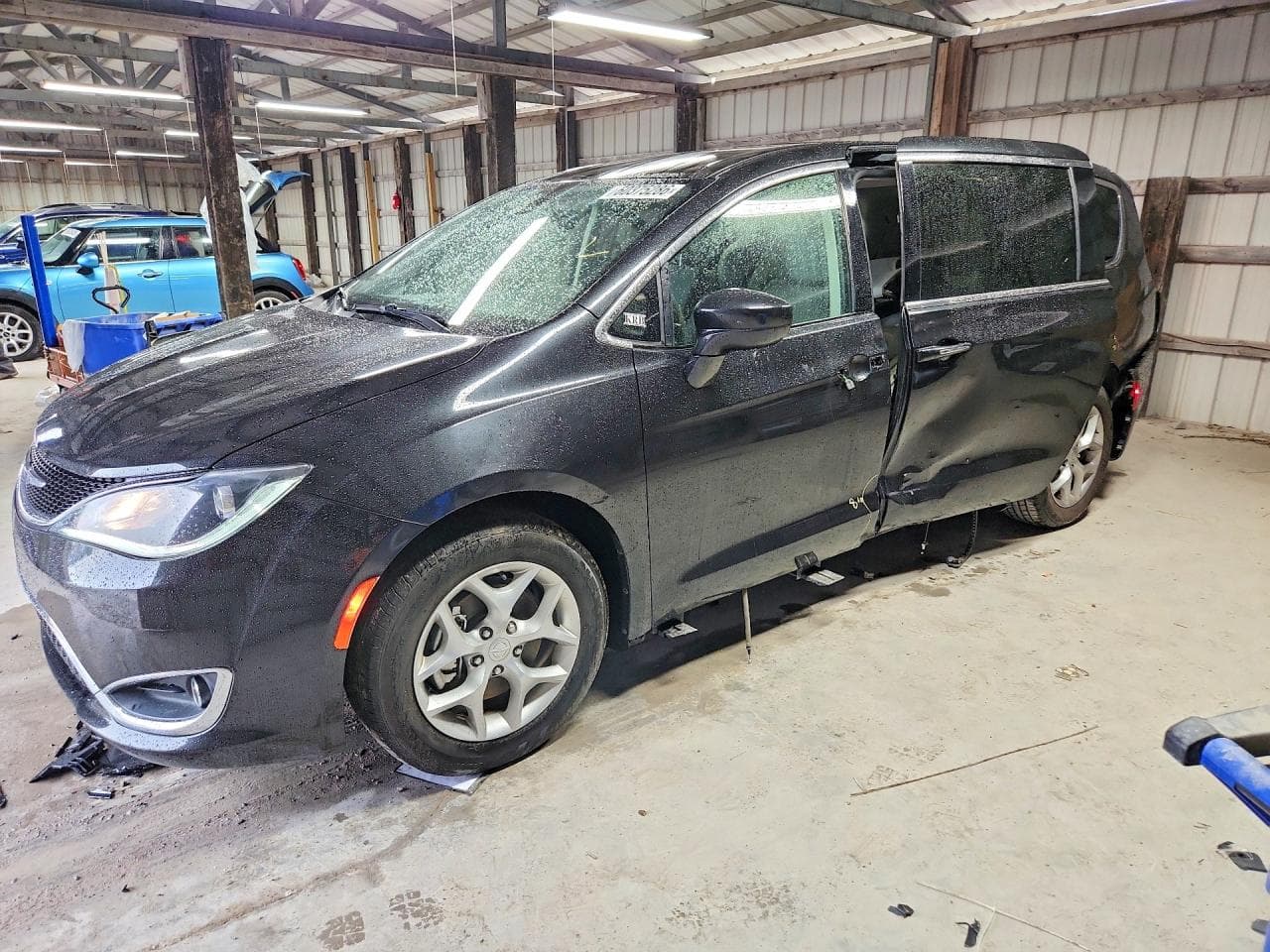 Chrysler Pacifica 2019 z USA