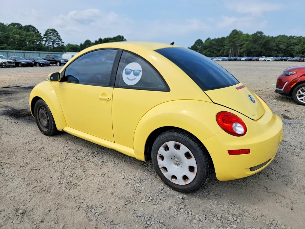 2010 Volkswagen New Beetle - foto 2