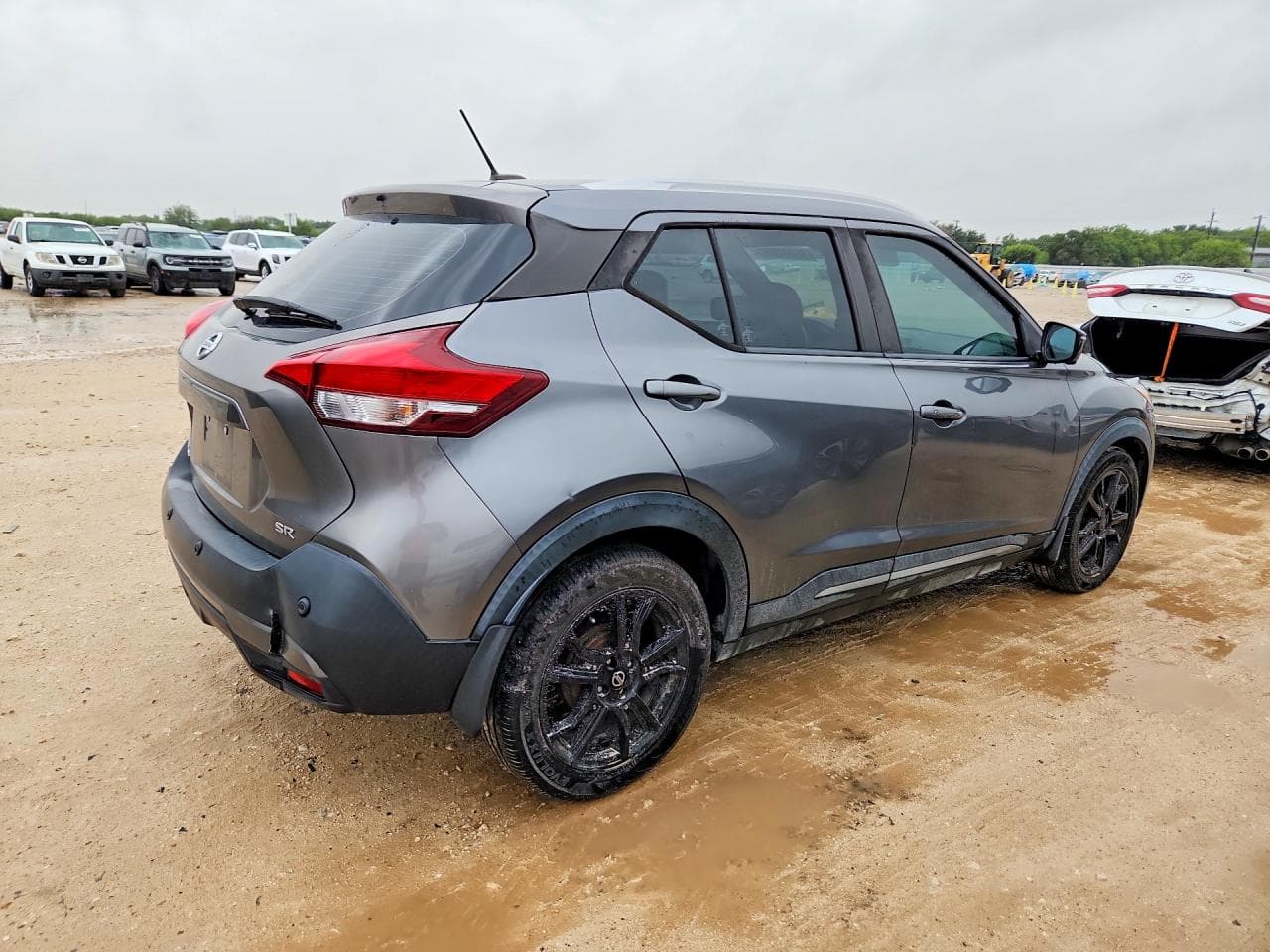 2020 Nissan Kicks Sr - foto 3