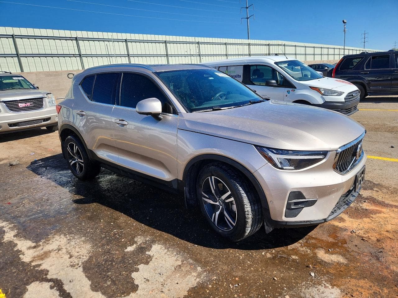 2023 Volvo Xc40 Plus - foto 4