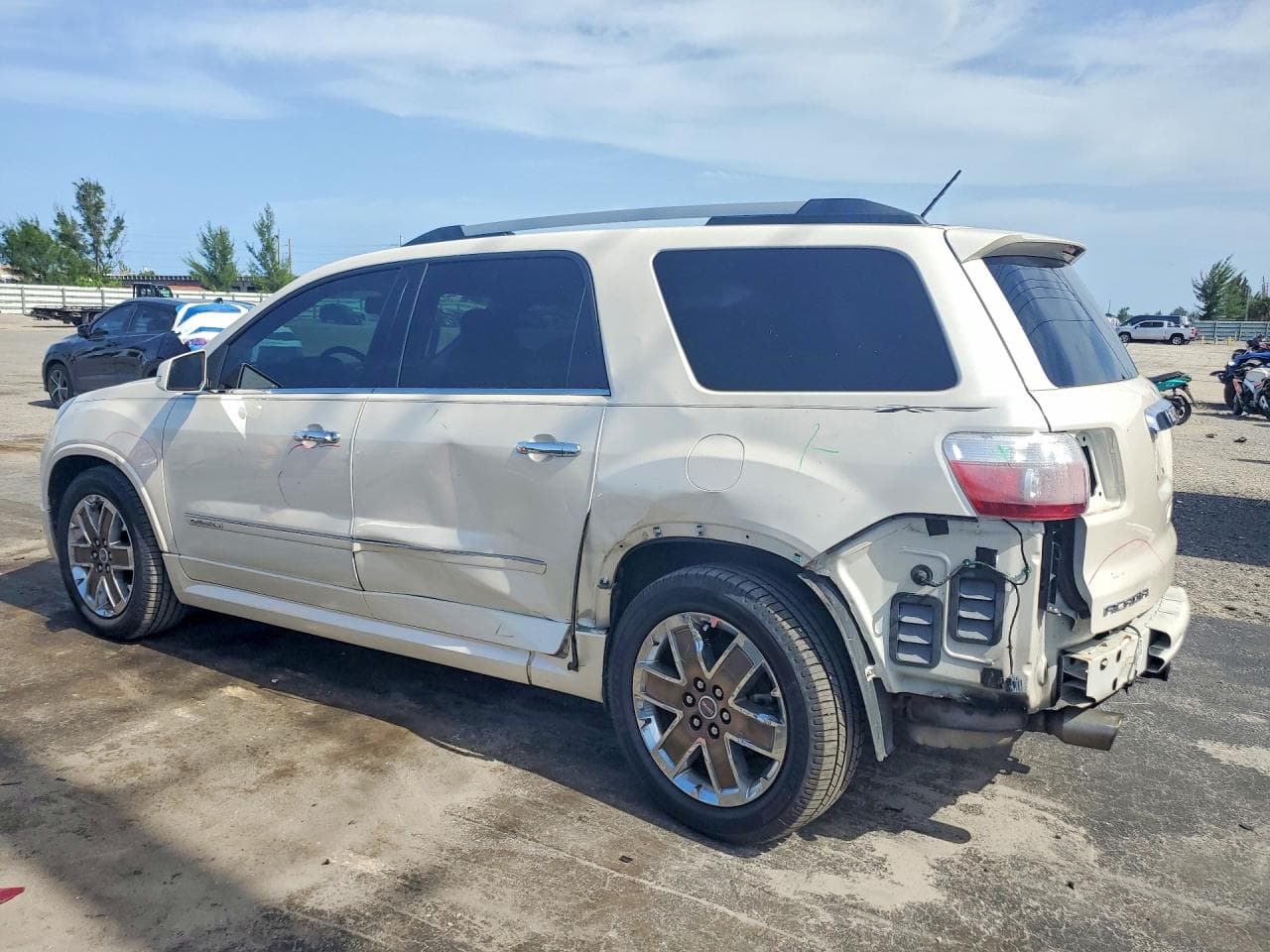 2012 GMC Acadia Denali - foto 2