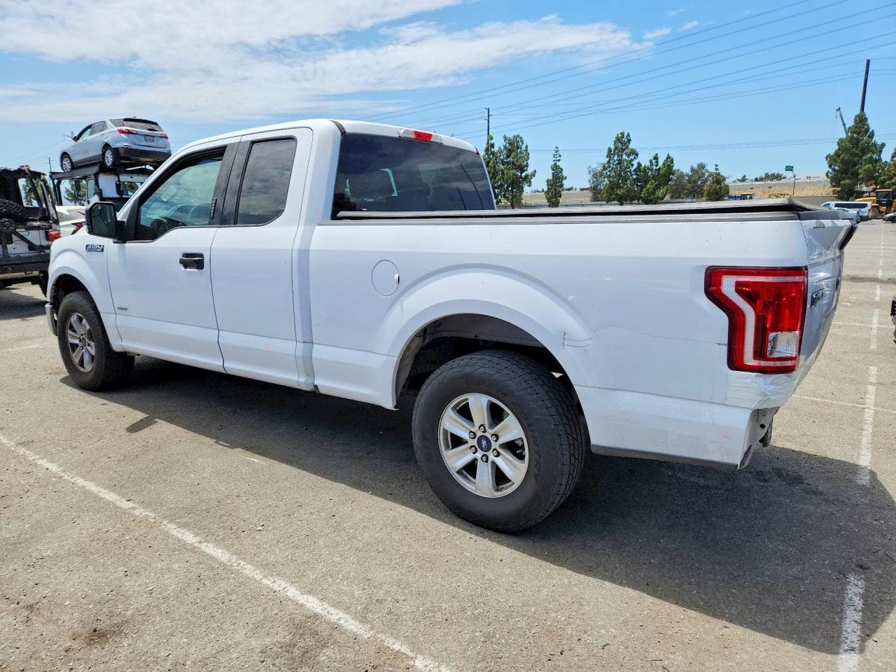 2015 Ford F150 Super Cab - foto 2