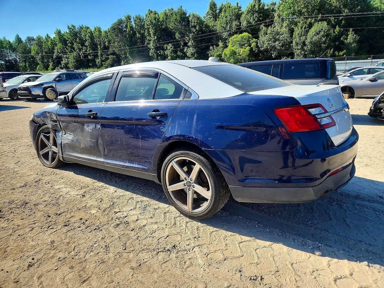 2014 Ford Taurus Police - foto 2