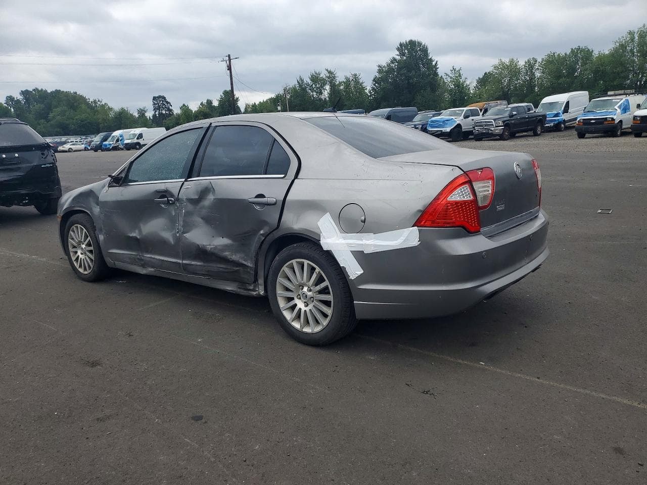 2009 Merc Milan - foto 2