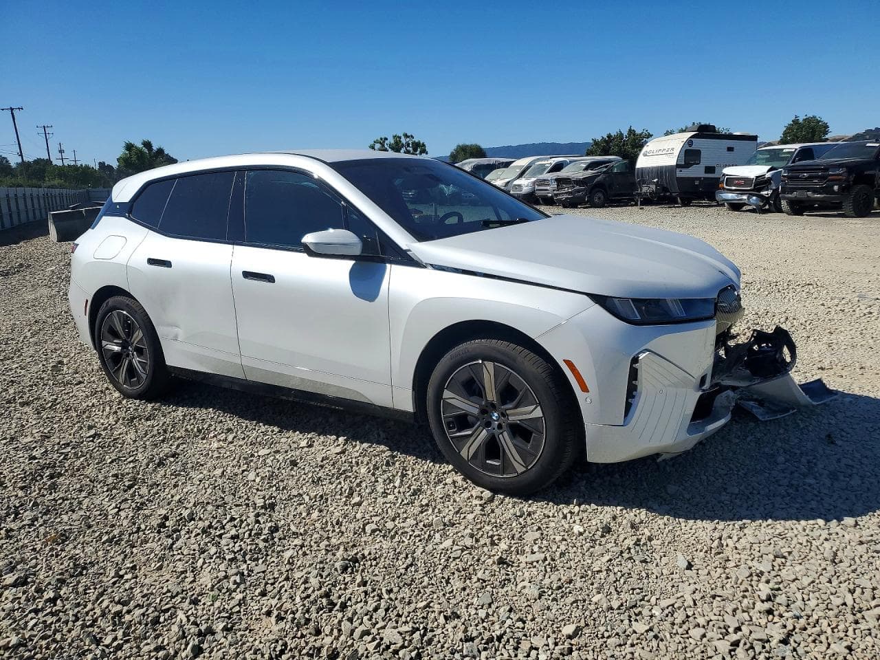2026 BMW Ix xDrive45 - foto 4