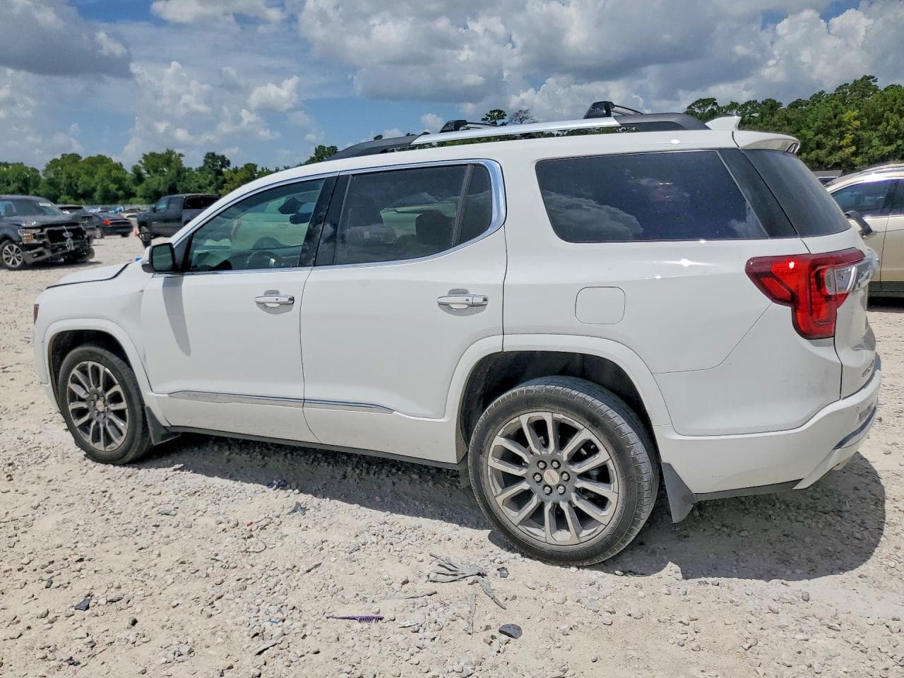 2022 GMC Acadia Denali - foto 2