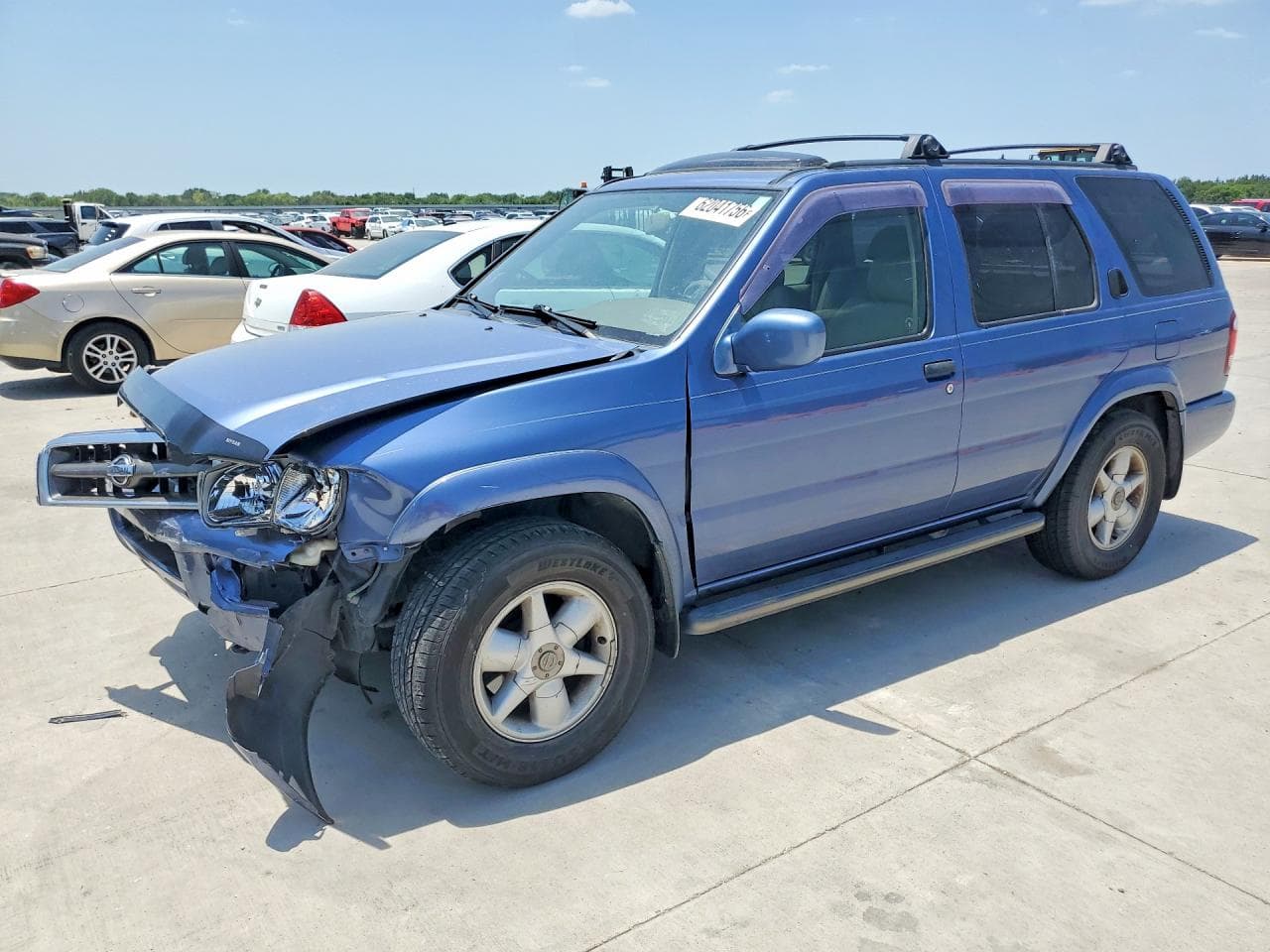 2000 Nissan Pathfinder Xe