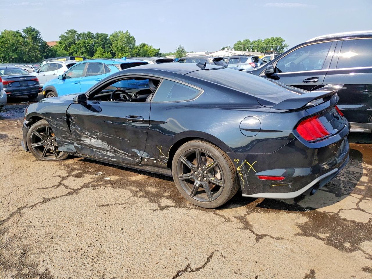 2020 Ford Mustang - foto 2