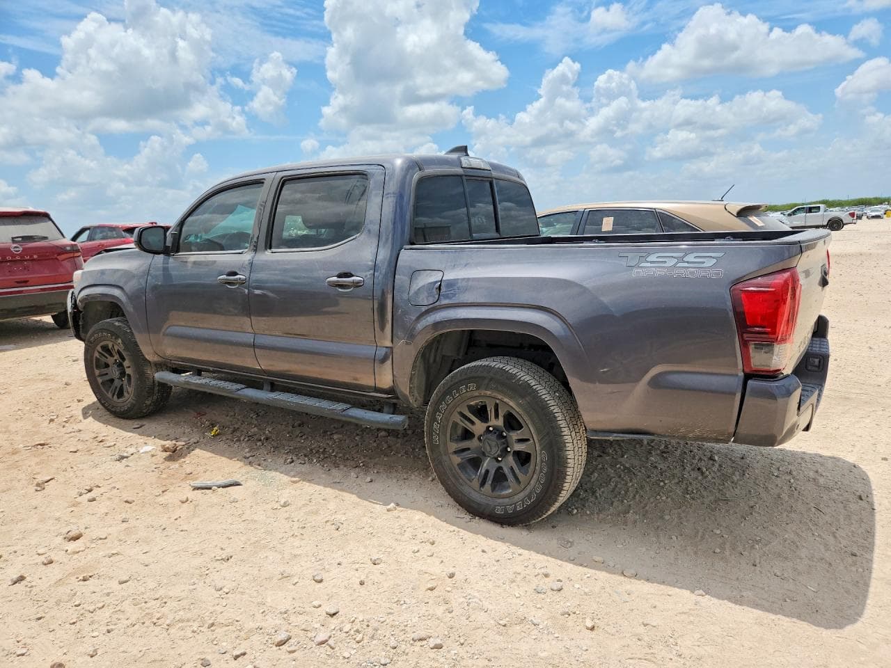 2022 Toyota Tacoma Sr - foto 2
