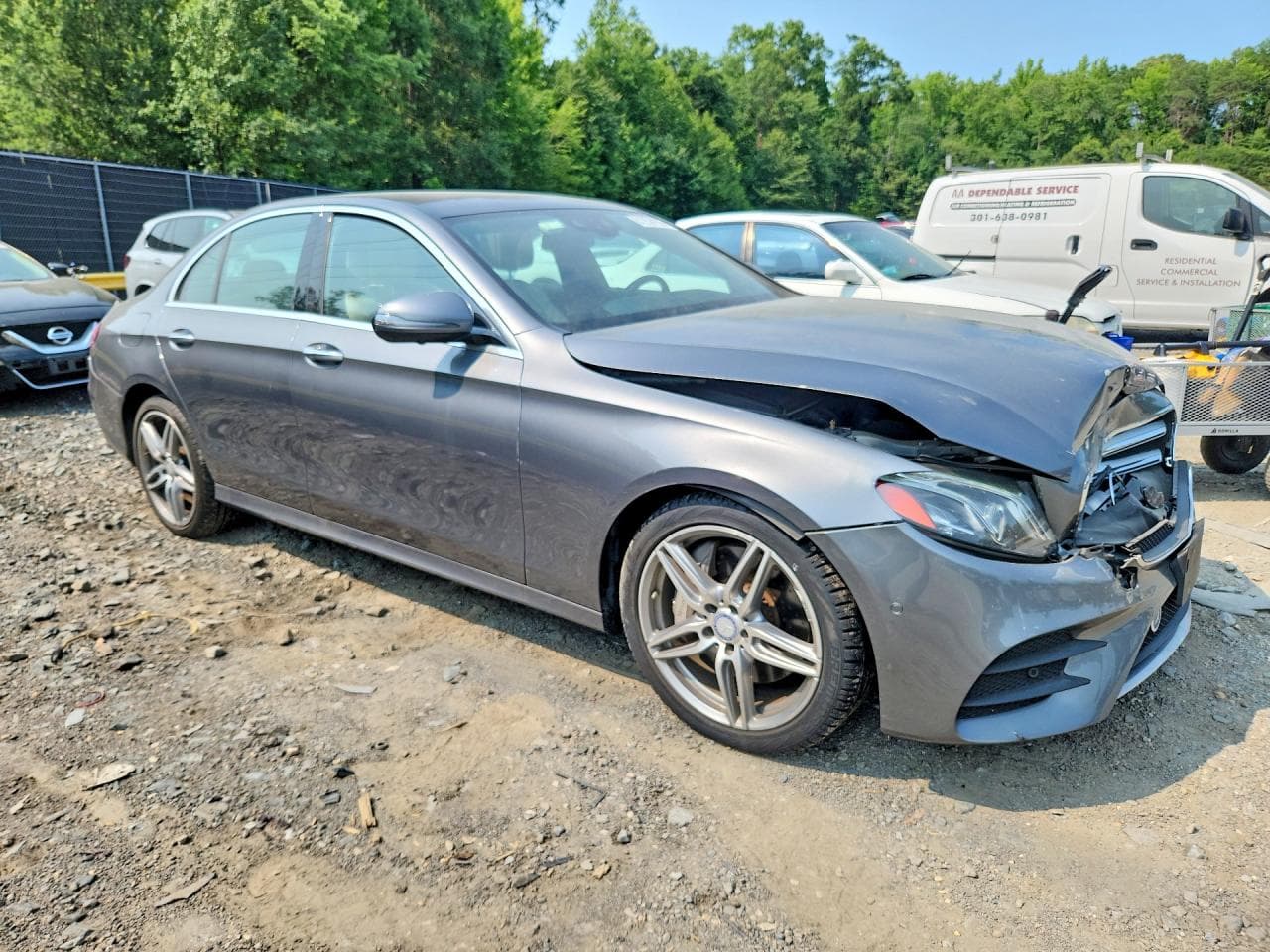 2017 Mercedes-Benz E 300 4Matic - foto 4