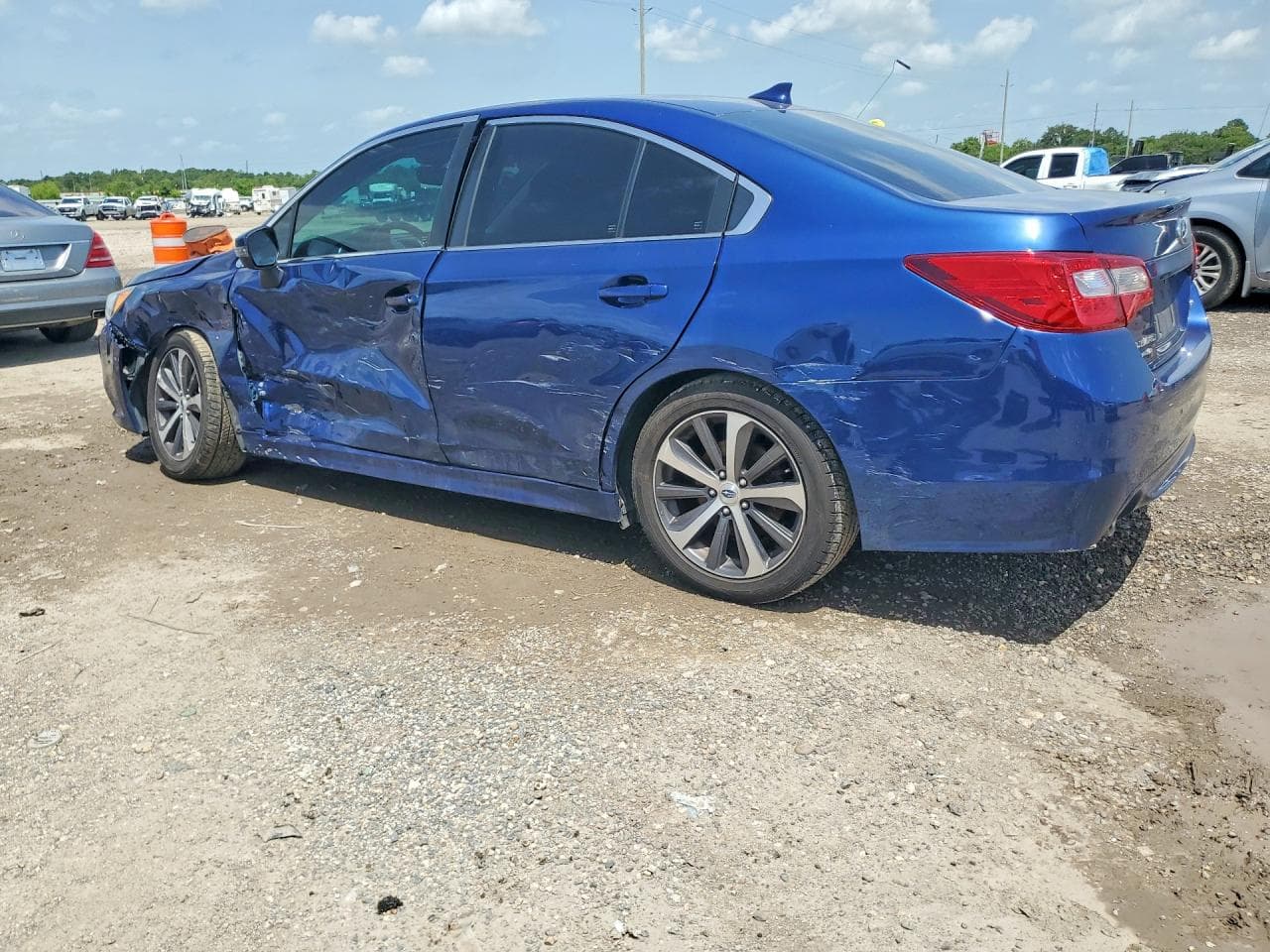 2017 Subaru Legacy 2.5I Limited - foto 2
