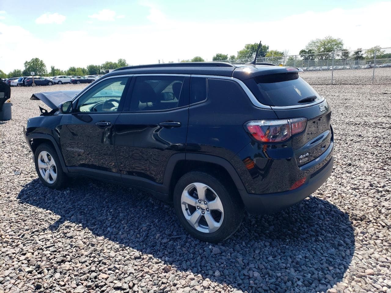 2021 Jeep Compass Latitude - foto 2