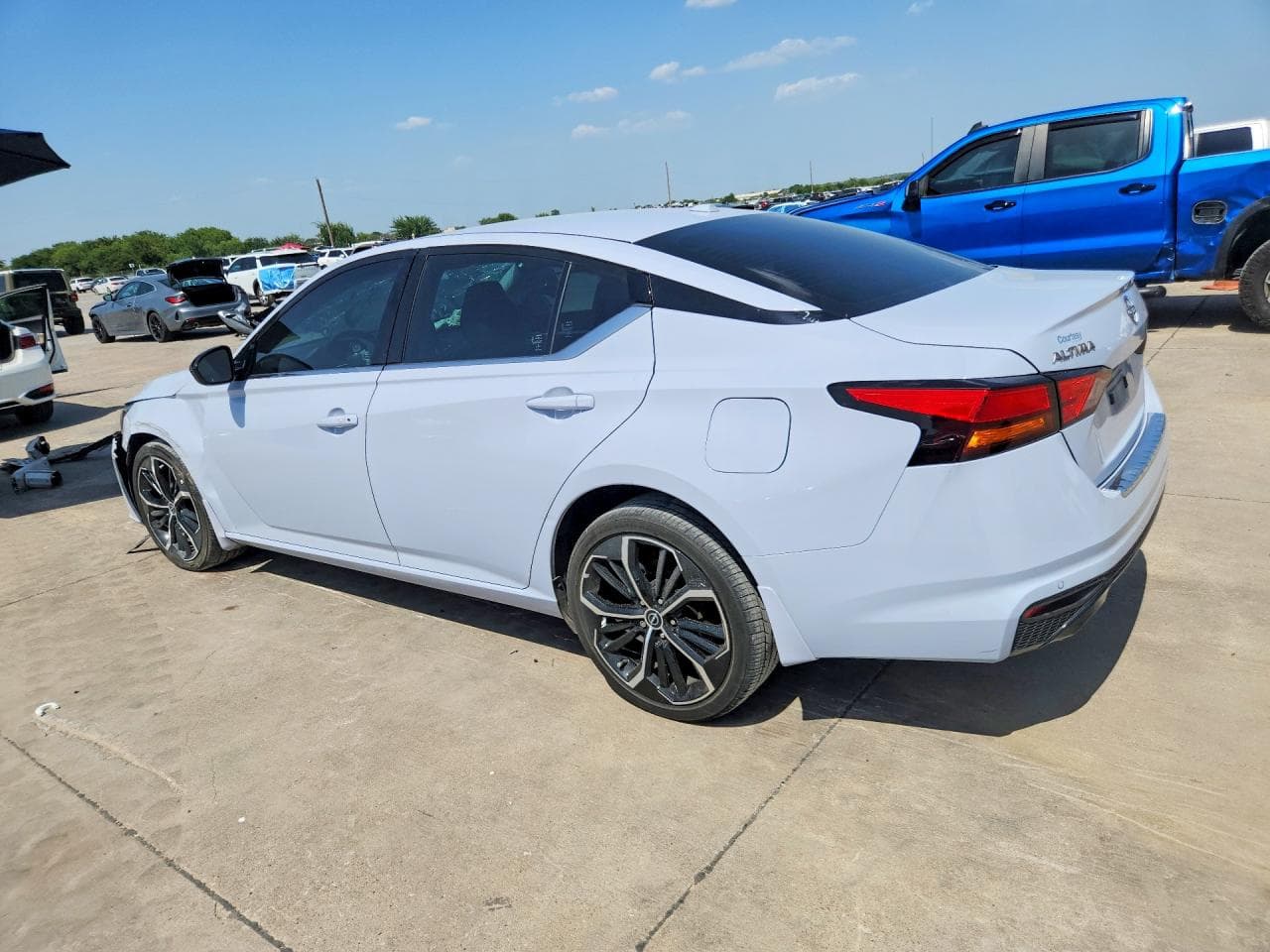 2023 Nissan Altima Sr - foto 2