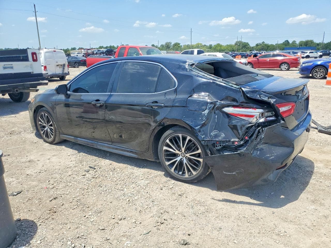 2018 Toyota Camry Se - foto 2