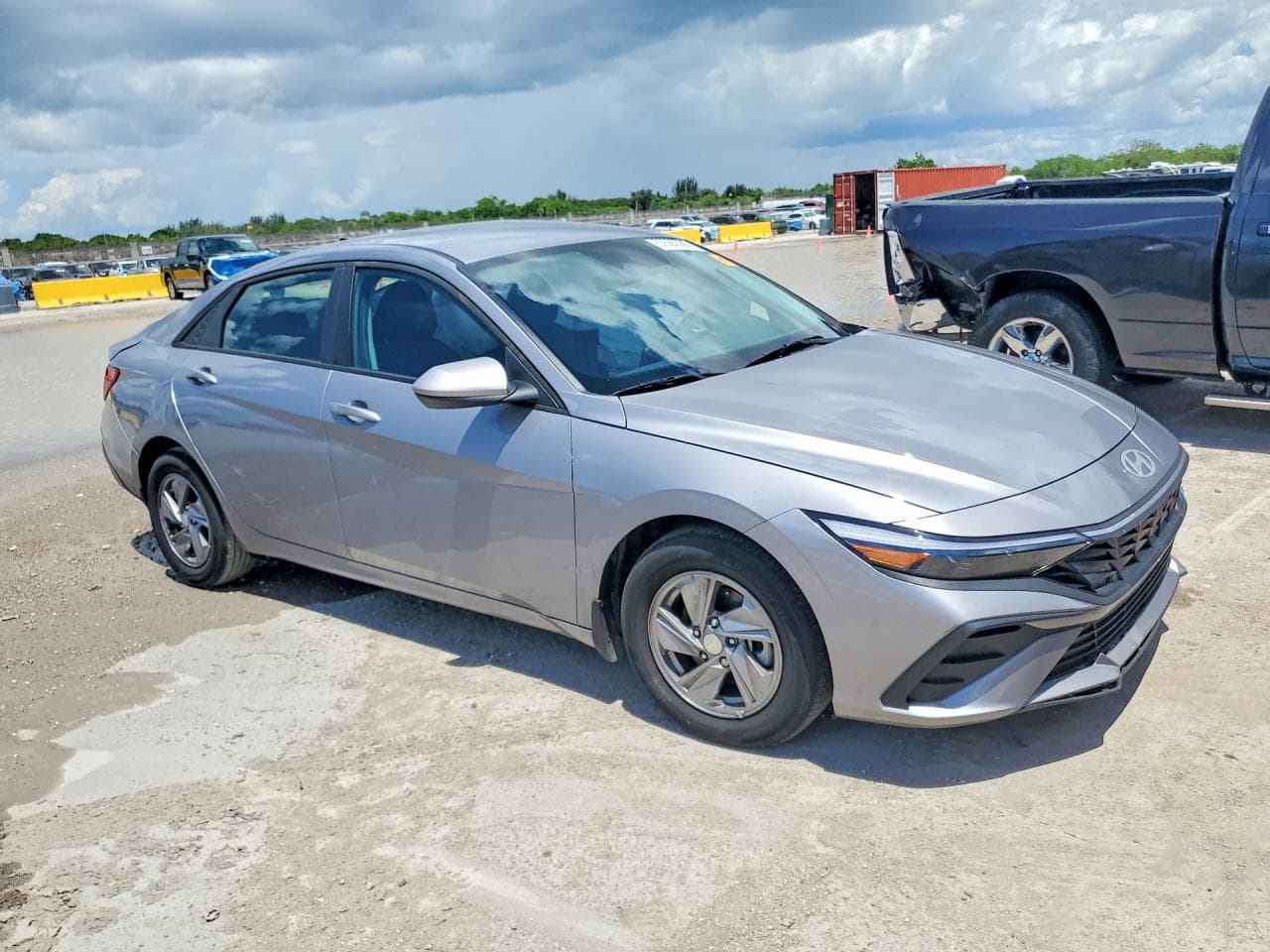 2025 Hyundai Elantra Se - foto 4