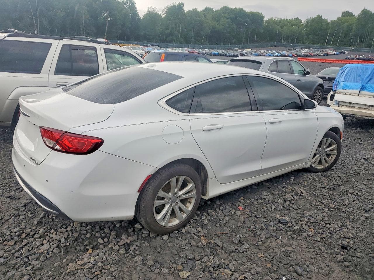 2015 Chrysler 200 Limited - foto 3