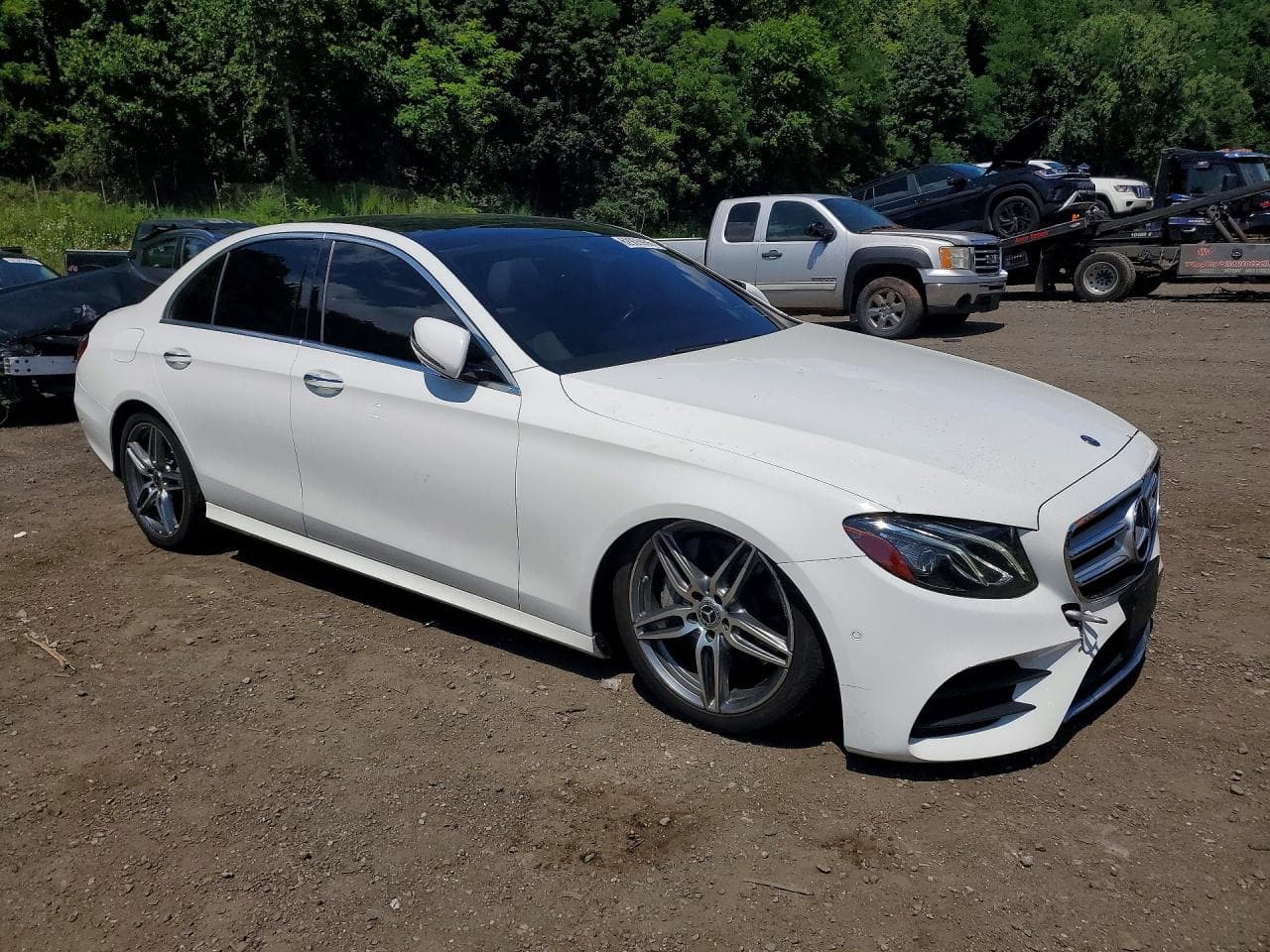 2019 Mercedes-Benz E 300 4Matic - foto 4