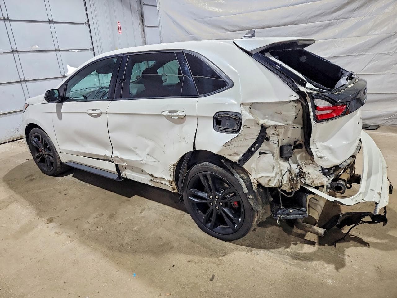 2021 Ford Edge St - foto 2