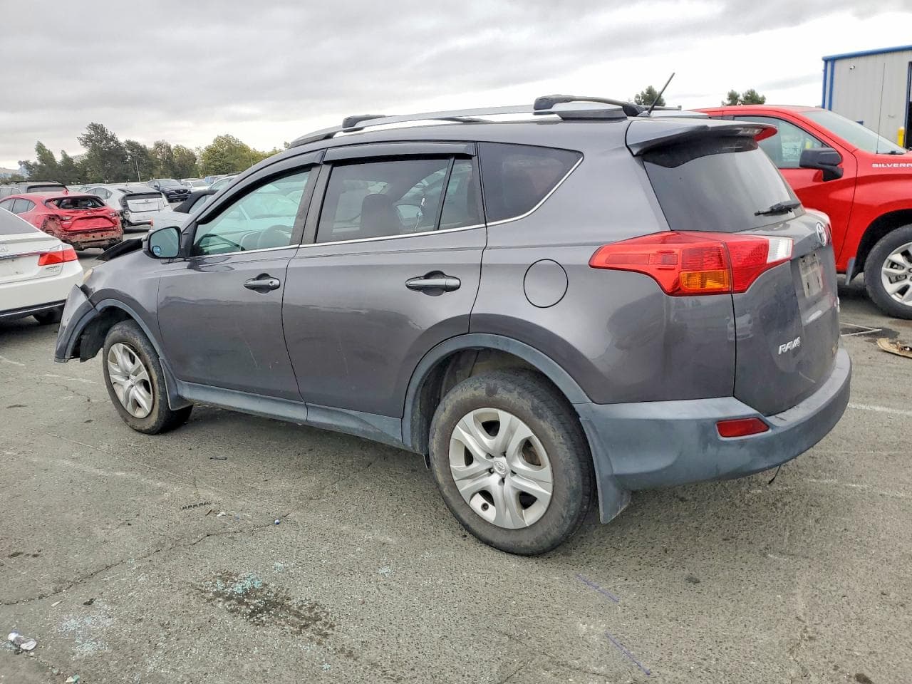 2013 Toyota Rav4 Le - foto 2