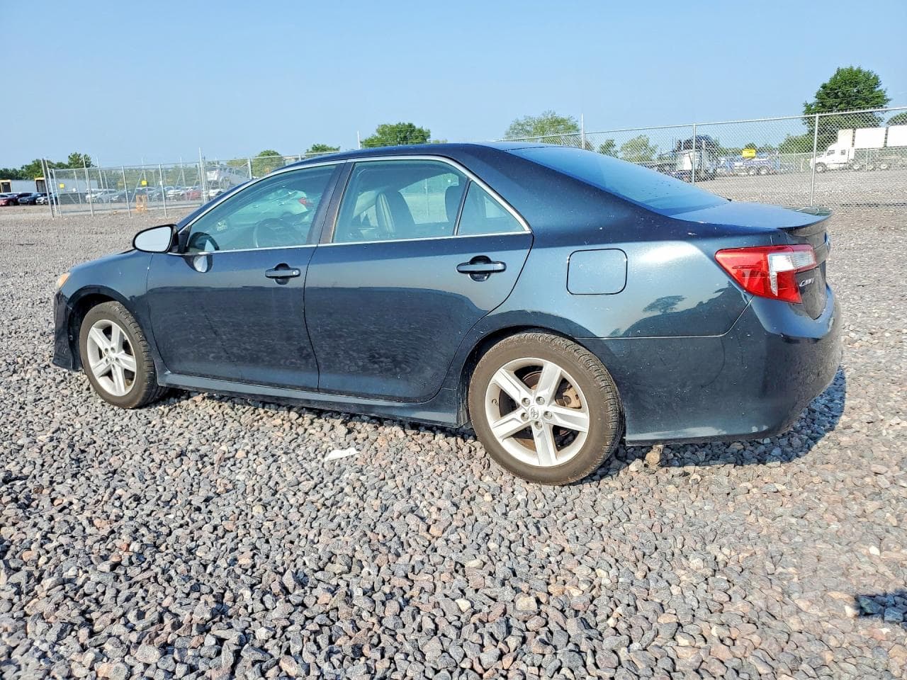 2014 Toyota Camry Se - foto 2