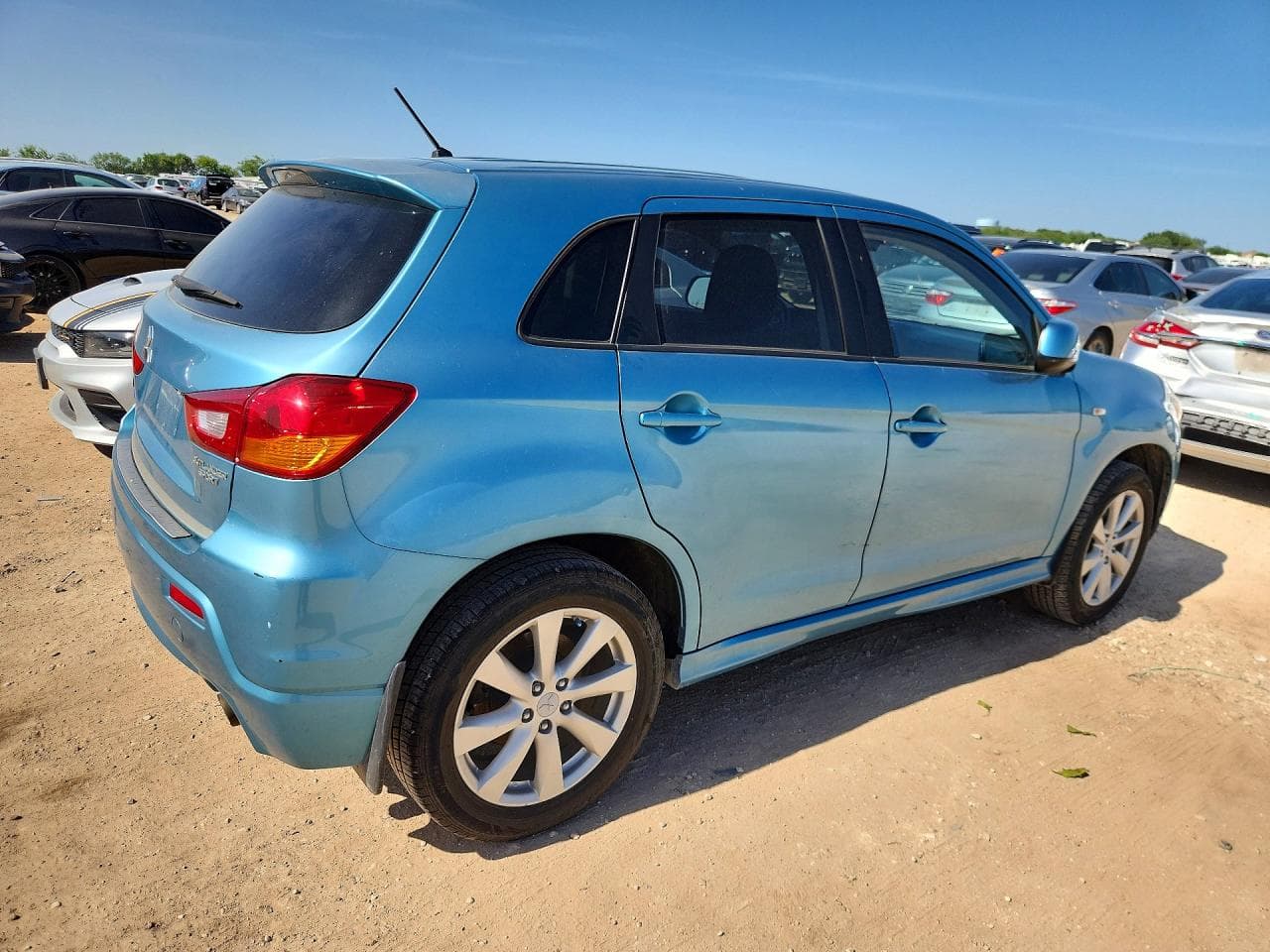 2012 Mitsubishi Outlander Sport Se - foto 3